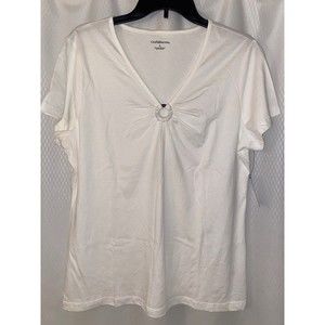 Croft and Barrow White tshirt with circle detail in center NWT